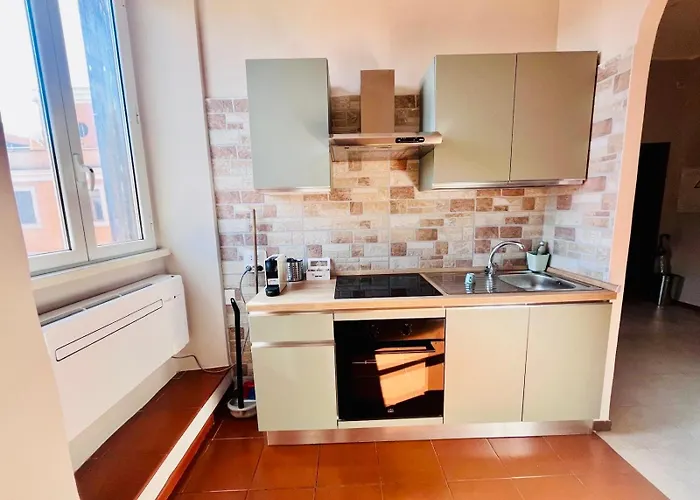 Fast Re Apartment Rom